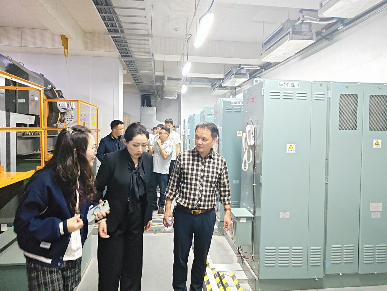 b632babef2575948697dc118bbb3372