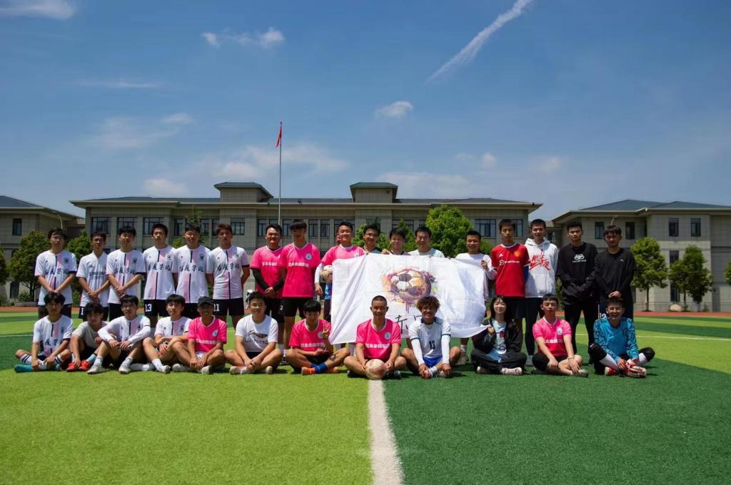 说明: 284b58e93699fda98be74f61bb2cc5a